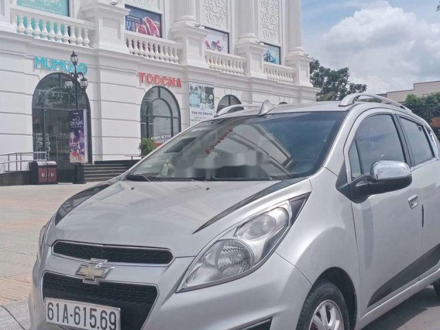 Bán xe Chevrolet Spark năm sản xuất 2013, màu bạc, bản đủ