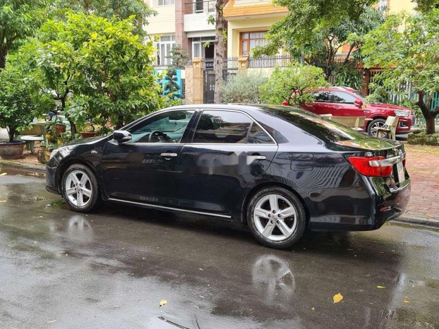 Bán ô tô Toyota Camry 2.5Q đời 2014, màu đen, chính chủ, 745tr