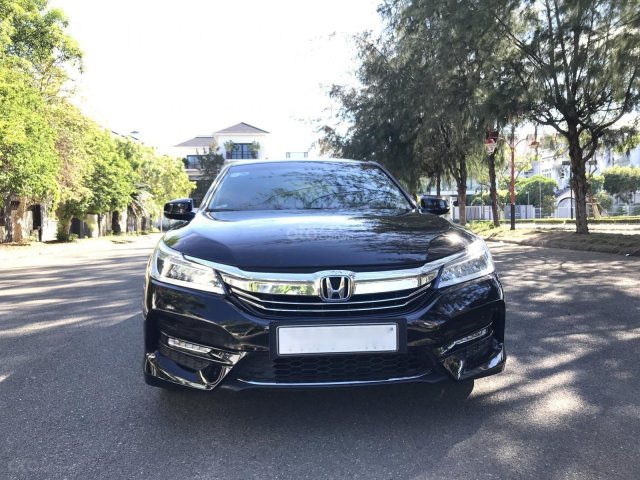 Bán xe Honda Accord 2.4 sản xuất năm 2018, màu đen, chính chủ