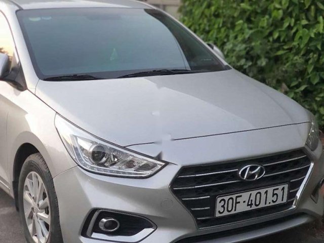 Bán Hyundai Accent đời 2018, màu bạc, xe nhập giá cạnh tranh0