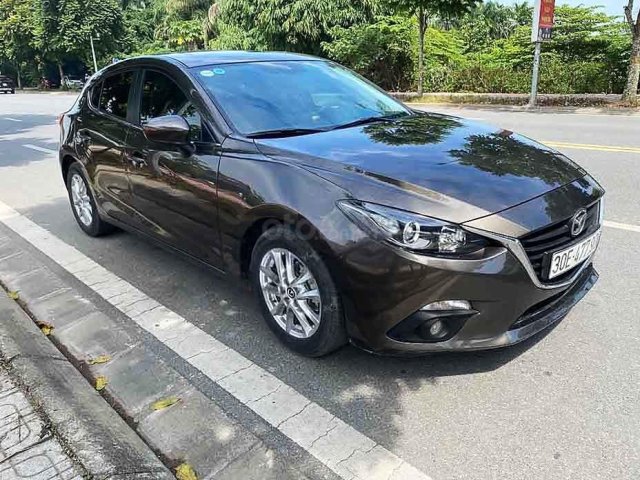 Bán ô tô Mazda 3 sản xuất năm 2017, màu nâu0