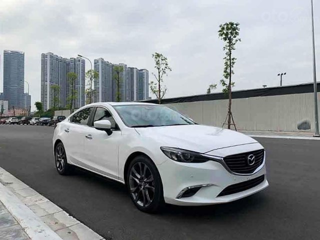 Bán Mazda 6 sản xuất 2019, màu trắng, giá cạnh tranh0