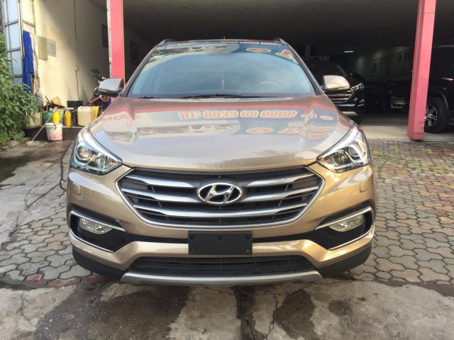 Cần bán xe Hyundai SantaFe đời 2017, màu nâu, máy dầu