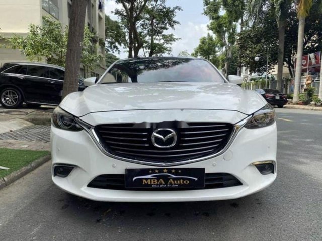 Bán Mazda 6 2019, màu trắng số tự động