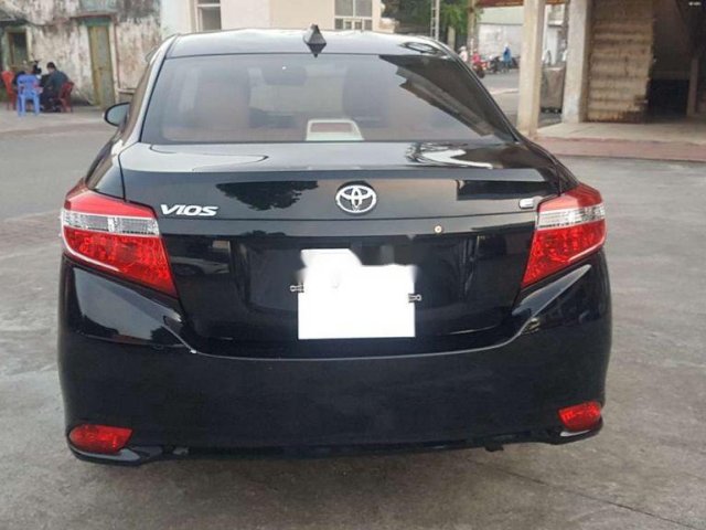 Bán Toyota Vios E 2017, màu đen chính chủ, 379tr0