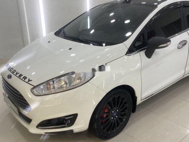 Chính chủ bán Ford Fiesta S năm 2014, màu trắng, bản full0