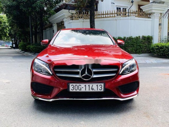 Bán Mercedes C300 AMG đời 2018, màu đỏ