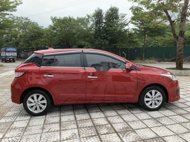 Bán Toyota Yaris 2015, màu đỏ số tự động