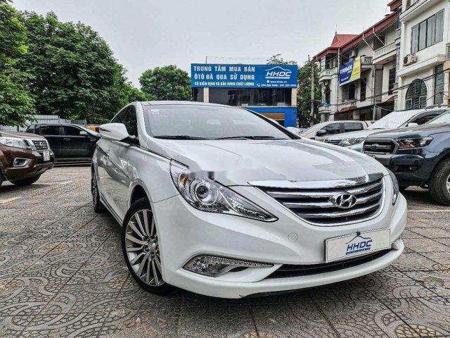 Cần bán xe Hyundai Sonata đời 2014, màu trắng, nhập khẩu nguyên chiếc