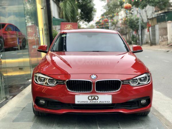 BMW 320i sản xuất năm 2016,màu đỏ0