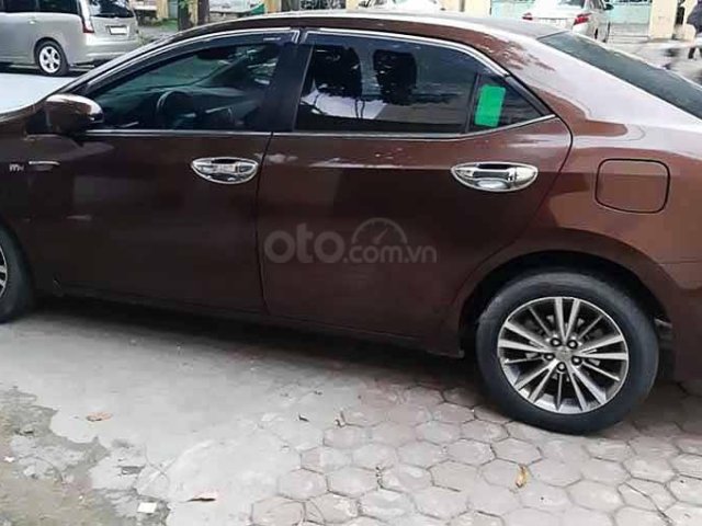 Cần bán gấp Toyota Corolla Altis năm 2017 còn mới, giá tốt