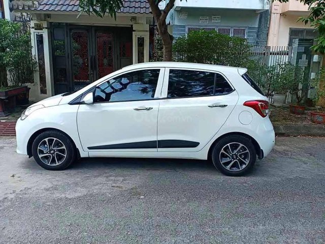 Bán Hyundai Grand i10 năm sản xuất 2020, màu trắng còn mới