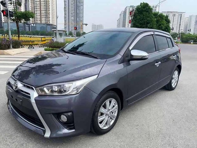 Xe Toyota Yaris sản xuất 2015, màu xám, nhập khẩu còn mới0