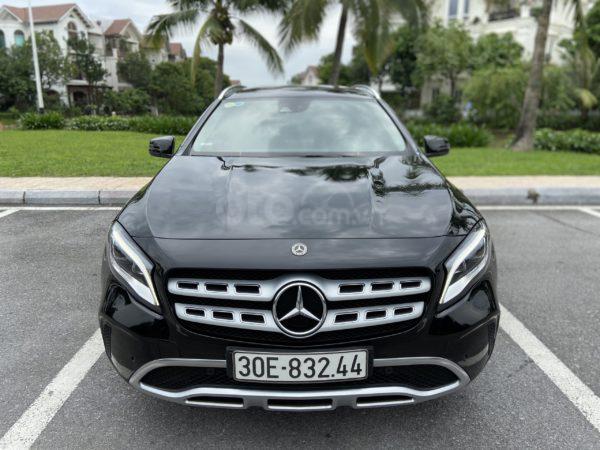 Mercedes Benz GLA 200 sản xuất năm 2017, màu đen