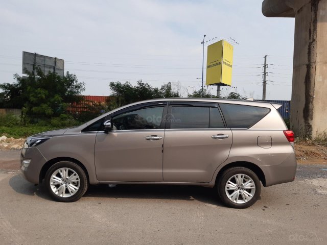 Cần bán Innova V 2018, xe cực kì đẹp nhé0