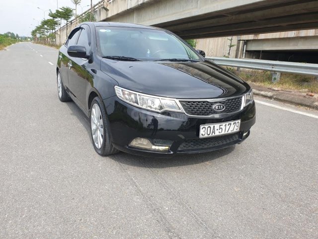 Bán xe Kia Forte đời 2013, số tự động, màu đen