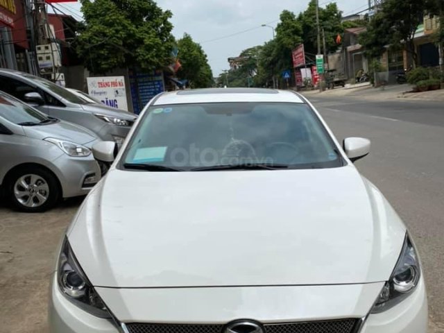 Cần bán xe Mazda 3 1.5AT sản xuất 2016, màu trắng