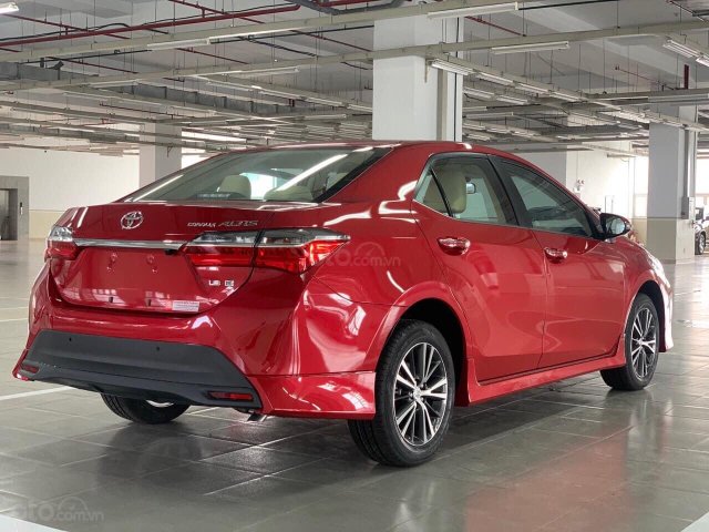 Bán Toyota Corolla Altis 1.8E CVT 2020, màu đỏ