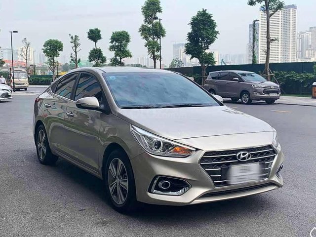 Bán Hyundai Accent sản xuất 2020, màu vàng còn mới0