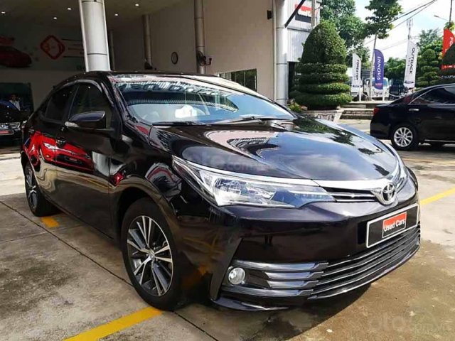 Bán ô tô Toyota Corolla Altis sản xuất 2018, màu nâu còn mới0