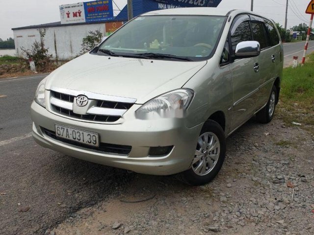 Bán Toyota Innova năm 2006, màu bạc, 238tr