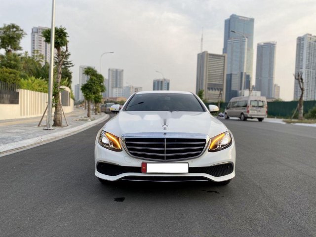 Cần bán Mercedes E class năm 2018 còn mới0