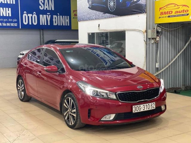 Cần bán xe Kia Cerato 1.6 AT đời 2018, màu đỏ0