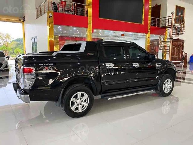 Cần bán Ford Ranger sản xuất năm 2012, màu đen, xe nhập, giá 350tr