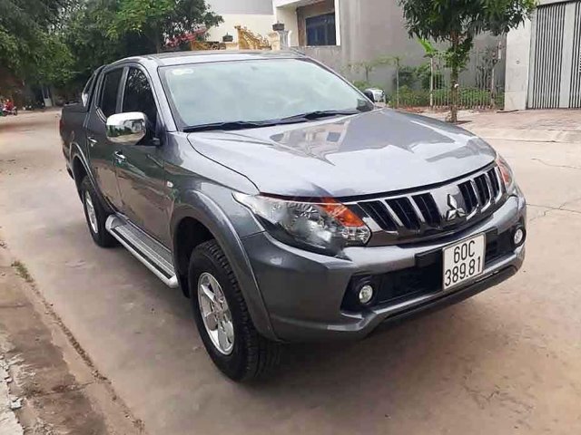 Bán Mitsubishi Triton sản xuất 2017, màu xám, nhập khẩu, số sàn 