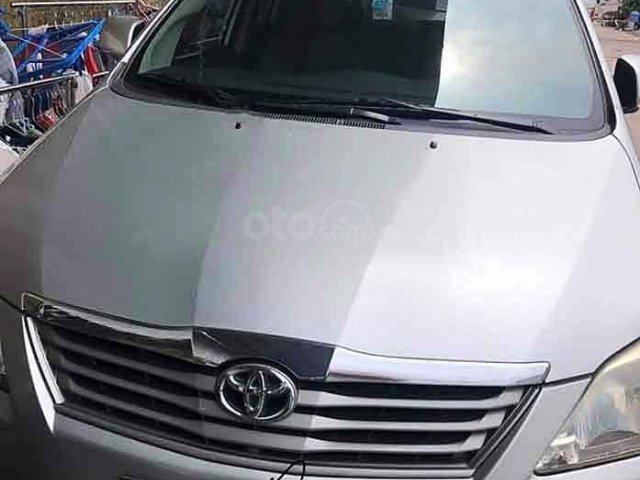 Bán Toyota Innova năm sản xuất 2012, màu bạc, giá chỉ 350 triệu0