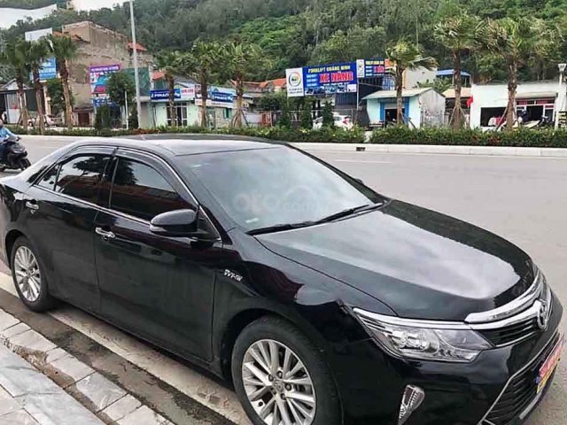 Bán xe cũ Toyota Camry sản xuất 2018, màu đen0