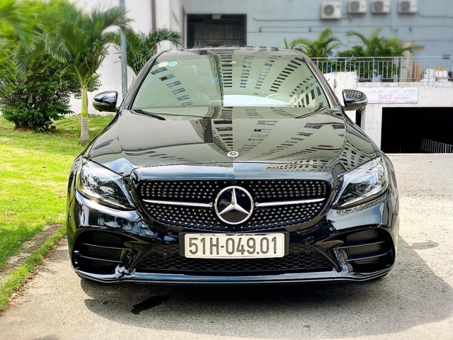 Bán C300 AMG 2019 xe đẹp đi 7000km, bao kiểm tra hãng0