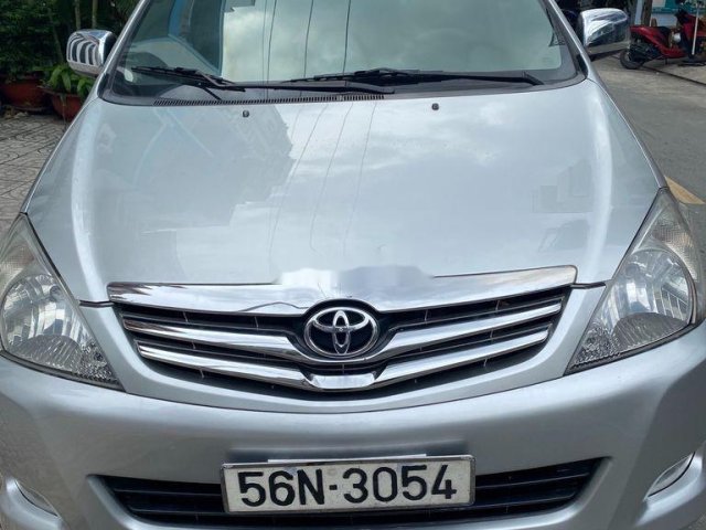 Bán Toyota Innova đời 2009, màu bạc