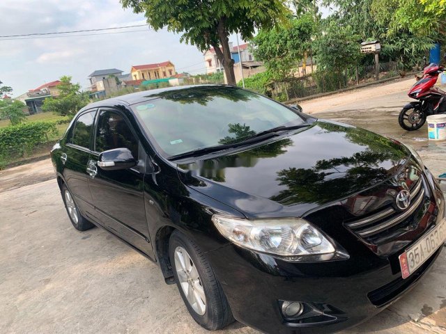 Bán gấp chiếc Toyota Corolla Altis sản xuất năm 2010, xe chính chủ0