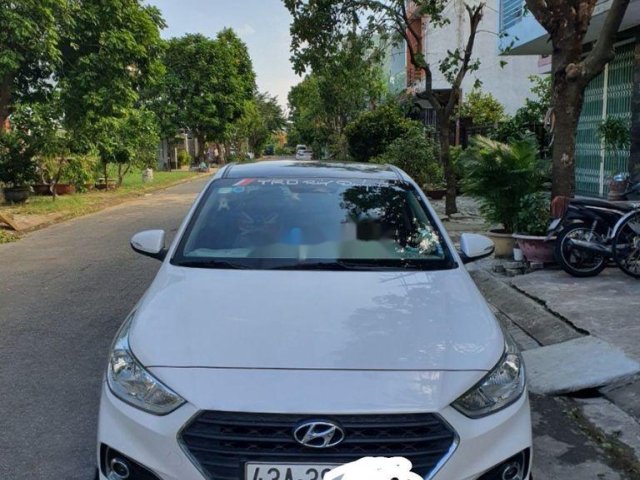 Bán gấp với giá thấp chiếc Hyundai Accent sản xuất 2018, còn mới