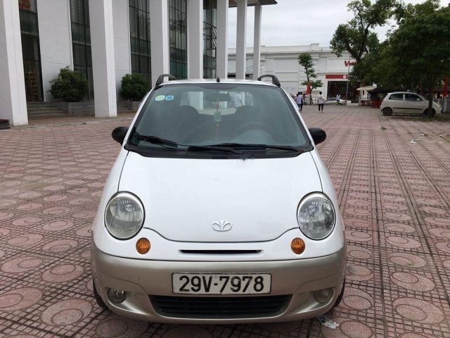 Cần bán gấp Daewoo Matiz sản xuất năm 2004, màu bạc, xe nhập0