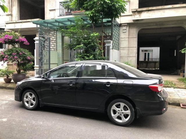 Cần bán gấp Toyota Corolla Altis năm 2014 xe gia đình