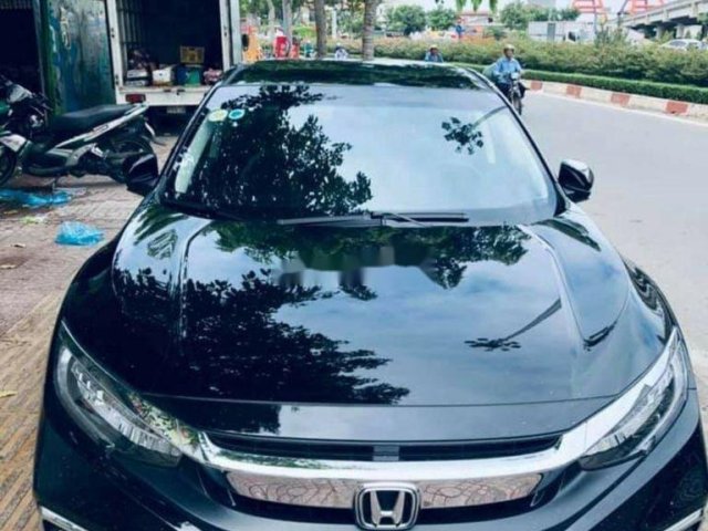 Cần bán xe Honda Civic sản xuất năm 2019, màu đen, nhập khẩu0