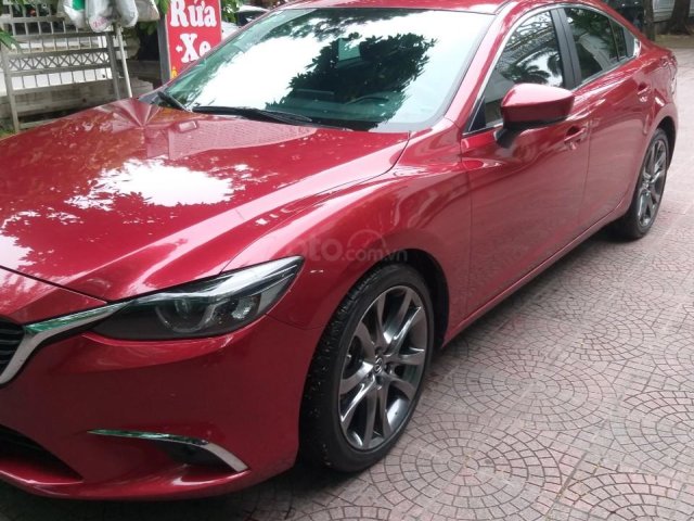 Bán Mazda 6 Premium sản xuất năm 2017, màu đỏ như mới giá cạnh tranh0