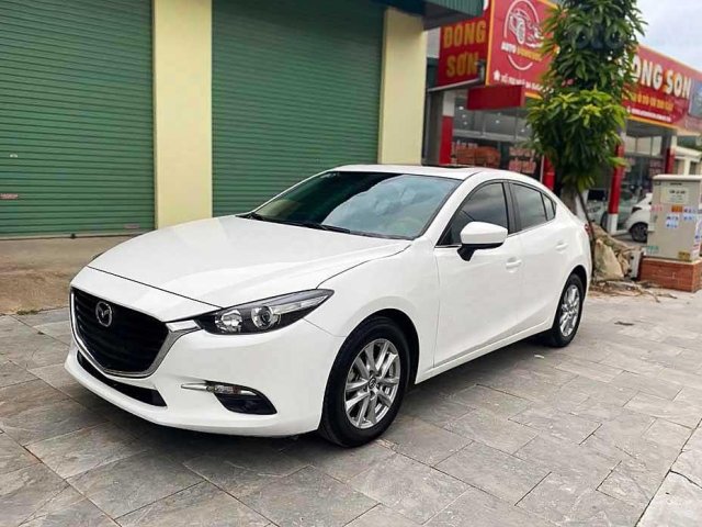 Cần bán lại xe Mazda 3 sản xuất 2017, màu trắng còn mới, giá 575tr0