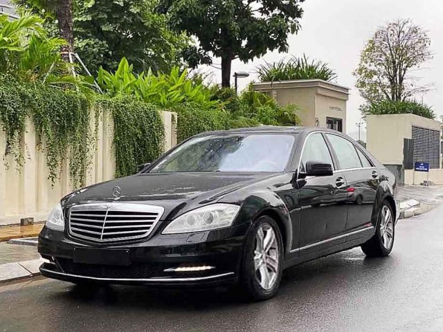 Bán ô tô Mercedes S class năm sản xuất 2010, màu đen, xe nhập còn mới0