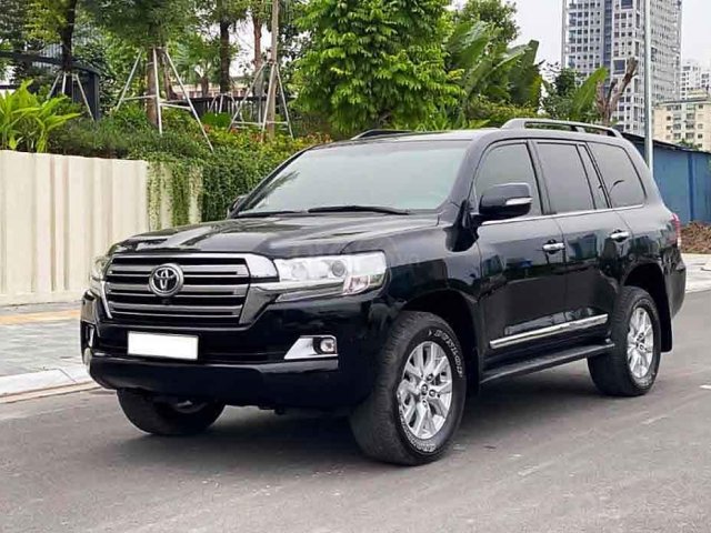 Bán Toyota Land Cruiser năm 2015, màu đen, nhập khẩu nguyên chiếc còn mới