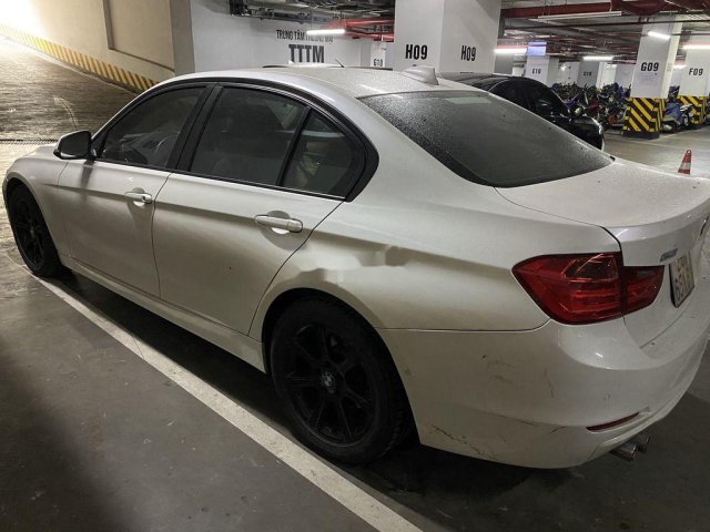 Cần bán lại xe BMW 328i đời 2012, màu trắng, nhập khẩu0