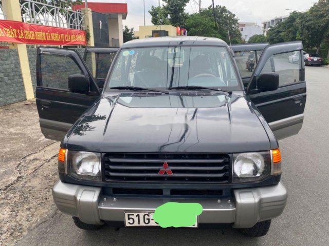 Bán xe Mitsubishi Pajero đời 1998, màu đen, giá 135tr