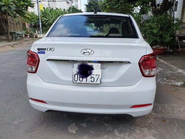 Bán xe Hyundai Grand i10 năm sản xuất 2016, màu trắng0