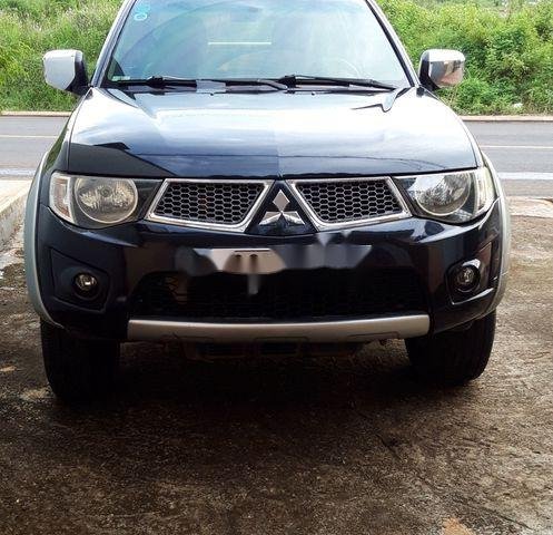 Cần bán Mitsubishi Triton đời 2012, màu đen, xe nhập0