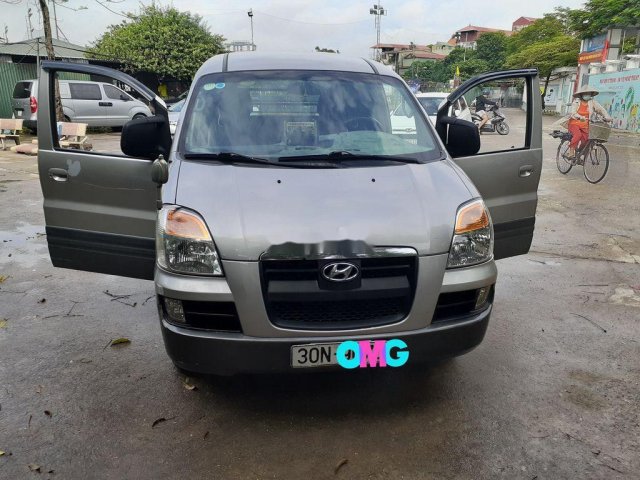 Bán ô tô Hyundai Starex năm sản xuất 2005, nhập khẩu xe gia đình0