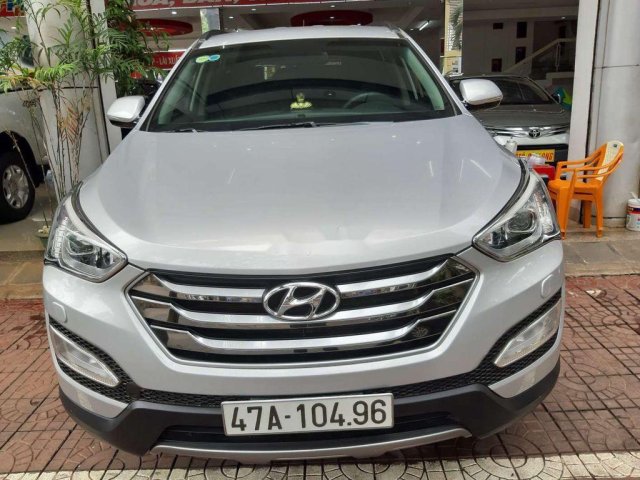 Xe Hyundai Santa Fe năm sản xuất 2015 còn mới0