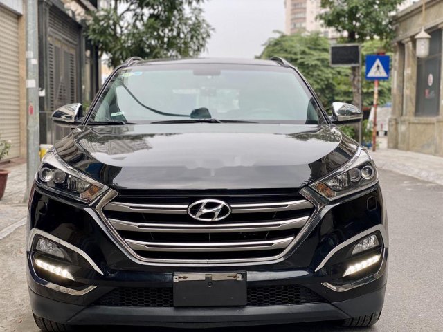 Cần bán gấp Hyundai Tucson năm 2015, màu đen, nhập khẩu Hàn Quốc