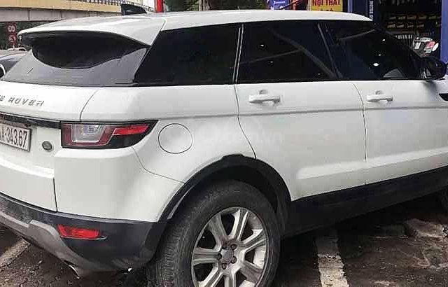 Bán xe LandRover Range Rover sản xuất năm 2017, màu trắng, xe nhập còn mới